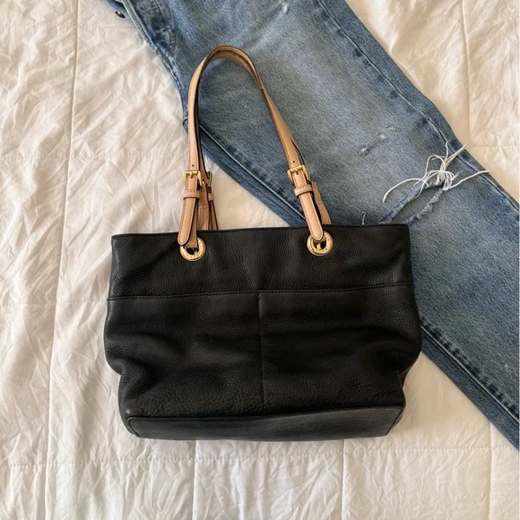 Michael Kors Black Shoulder Tote Leather Bag/purse - Picture 2 of 6